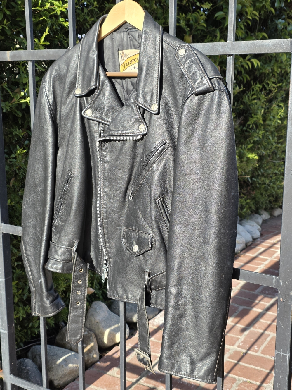 Vintage Schott Perfecto NYC 1980's? Black Leather Motorcycle Jacket - Picture 2 of 8